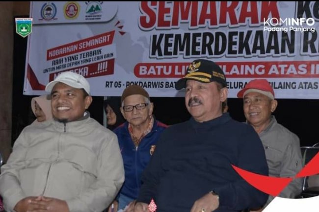 Memeriahkan HUTRI Warga RT 5 Kelurahan Silaing Atas Gelar KIM