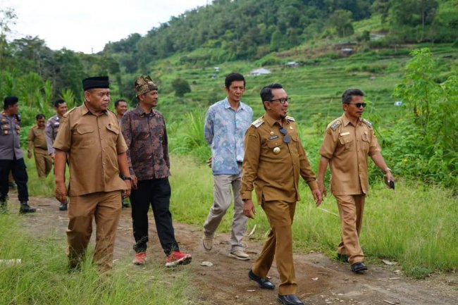 Bupati Tanah Datar Eka Putra Sampaikan Kabar Gembira di Jorong Batu Baraia 