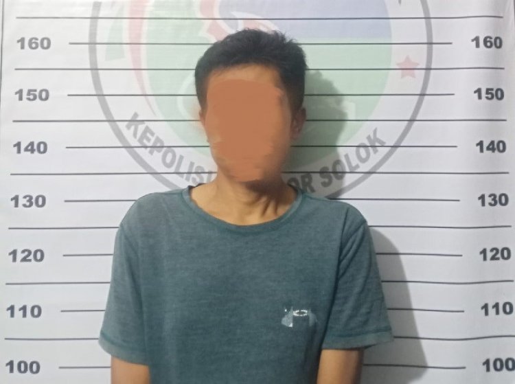 Seorang Pelaku Narkoba di Lembang Jaya Digiring ke  Polres Solok