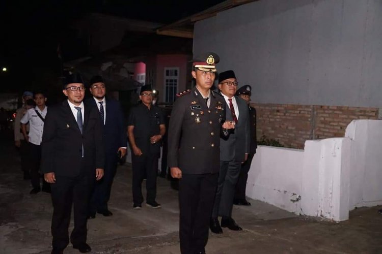 Bupati dan Wabup Tanah Datar Ikuti Renungan Suci Taman Makam Pahlawan (TMP) Bahagia