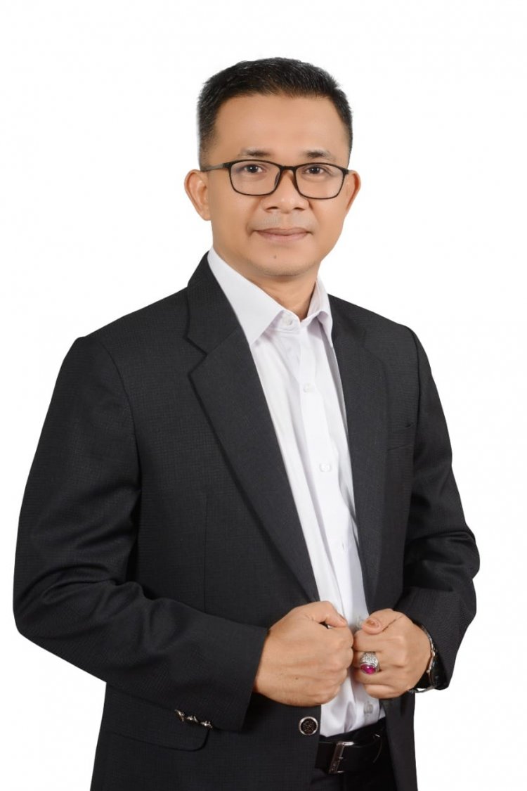 Bedah Kinerja Bank Syariah, Edi Suandi Doktor Pertama Ilmu Manajemen Unand