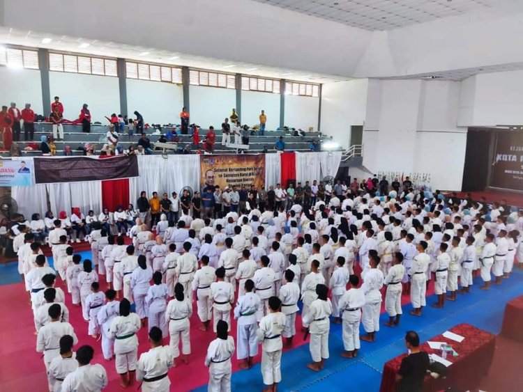 Dibuka Wawako Erwin Yunaz Ratusan Kenshi se-Sumbar Perebutkan Piala Kota Randang