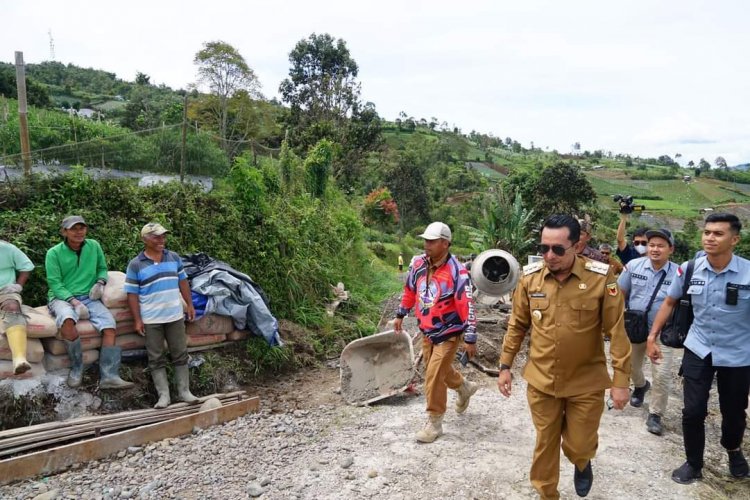 Bupati Tanah Datar Wujudkan Janji Bangun Jalan Lingkar Pagu-Pagu ke Pangkirai