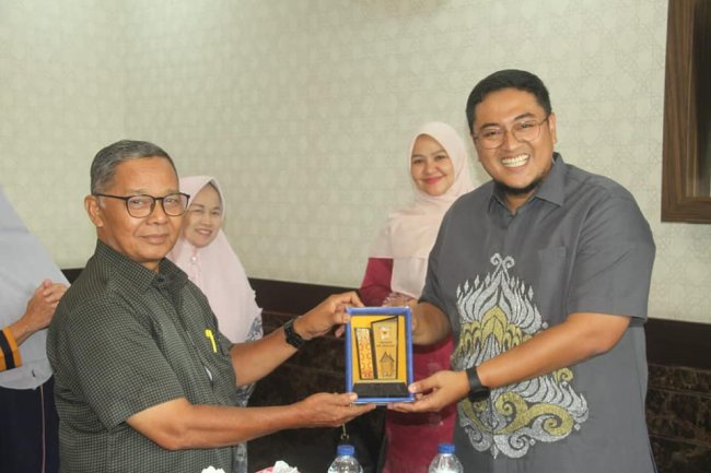 Richi Katakan Pemda Akan Permudah Izin Investor Saat Bertemu IKRAR Pekanbaru,