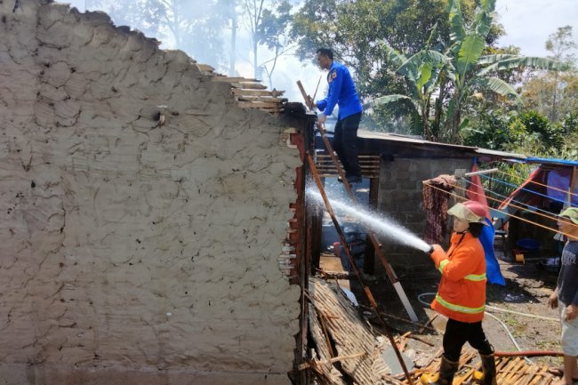 Rumah Semi Permanen Terbakar di Jorong Gunuang, Segini Kerugiannya