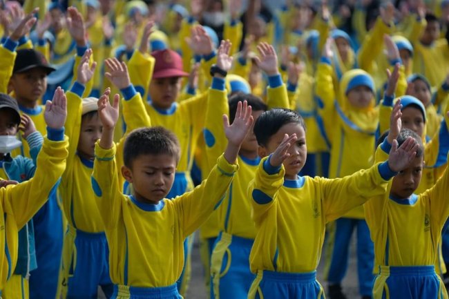 Tingkatkan Silaturahmi Perguruan Islam Juara Gelar Senam Massal