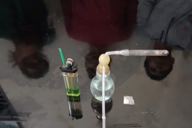 Asyik Nyabu, Lima Orang Warga Diamankan Satres Narkoba Agam