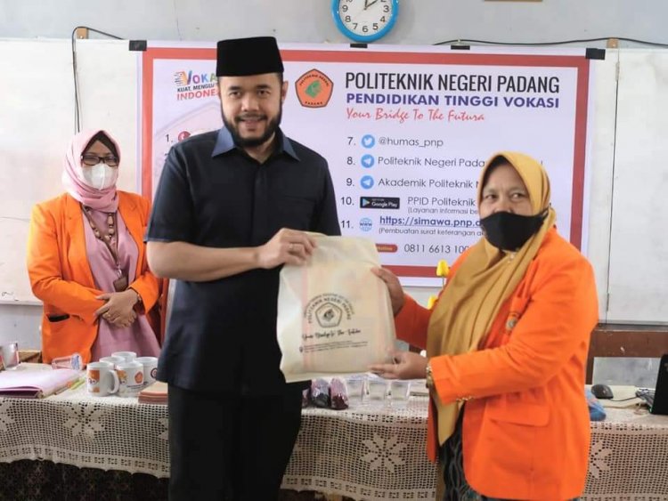Pemko Padang Panjang Tingkatkan Kuota Program Beasiswa 