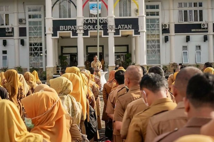 Apel Gabungan Bupati Khairunas Sampaikan Capaian Kabupaten Solok Selatan