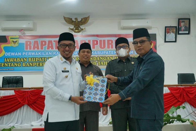 Rapat Paripurna Digelar, Eka Putra Jawab Pemandangan Fraksi DPRD yang Disampaikan di Sidang Sebelumnya