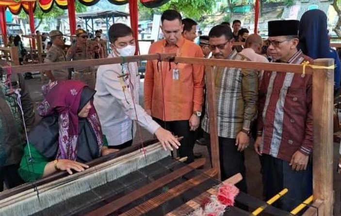 Pemko Padang Panjang Apresiasi Sawahlunto International Songket Silungkang Carnival 