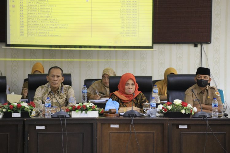 Bentangkan Persoalan Olahraga, KONI dan Dispora Ikuti Hearing dengan DPRD Kota Solok   