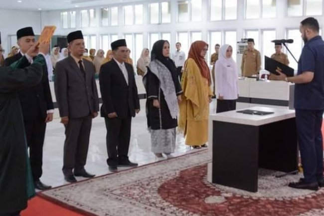 Lismawati Di Lantik Sebagai Direktur RSUD Padang Panjang 