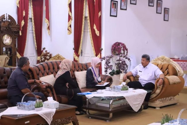 Regsosek Kota Solok Datangi Rumah Dinas Wali Kota Solok