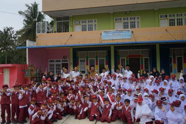 Wabup Tanah Datar : Peringatan Sumpah Pemuda Dilingkungan SD Media Mempersiapan Generasi Unggul 