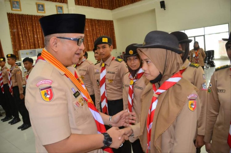Sekda Andree Algamar Buka Muscab Gerakan Pramuka Kota Padang
