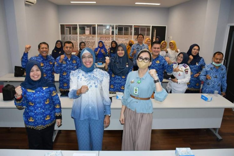 Iskada Sumbar Pertemuan di Gedung Youth Center Bagindo Aziz Chan 