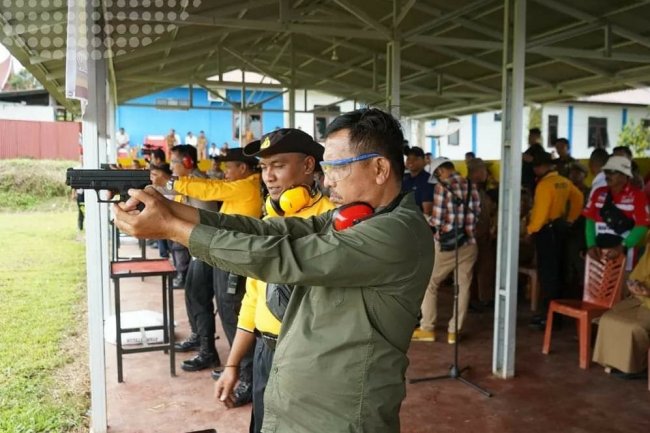 Latihan Menembak Membangun Silaturahmi Dan Kolaborasi 