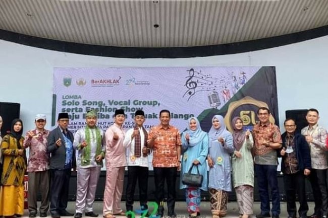 Lomba Fashion Show Warnai HUT Korpri Di Padang Panjang 