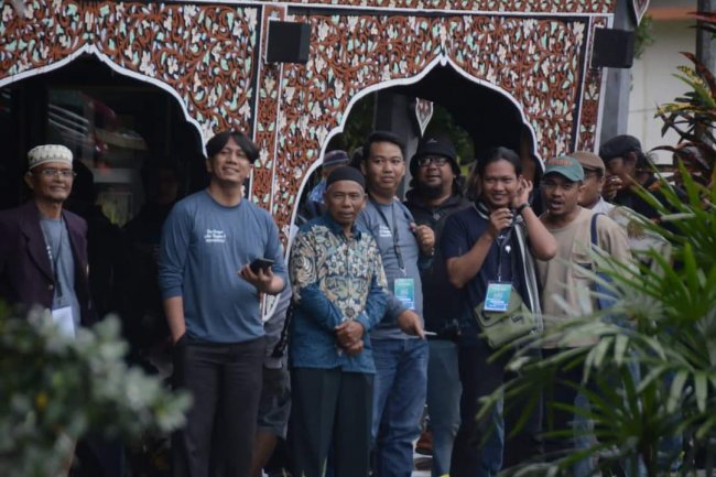 Pemanasan Sebelum TPAT II Di Mulai,  Para Penyair Gemakan Puisi di Pelataran PDIKM