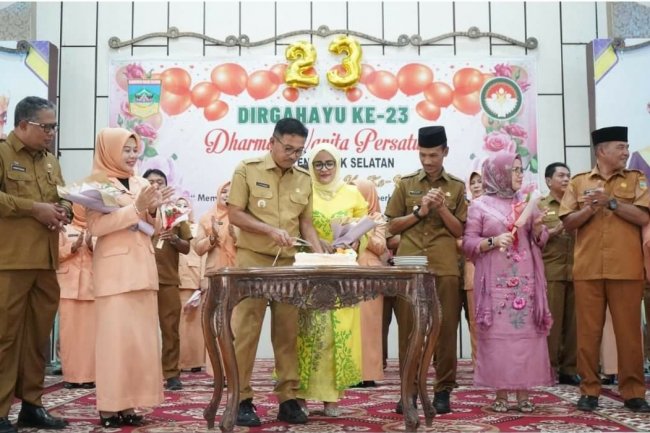 HUT DWP, Bupati Solsel Besar Perempuan  Dalam Pembangunan