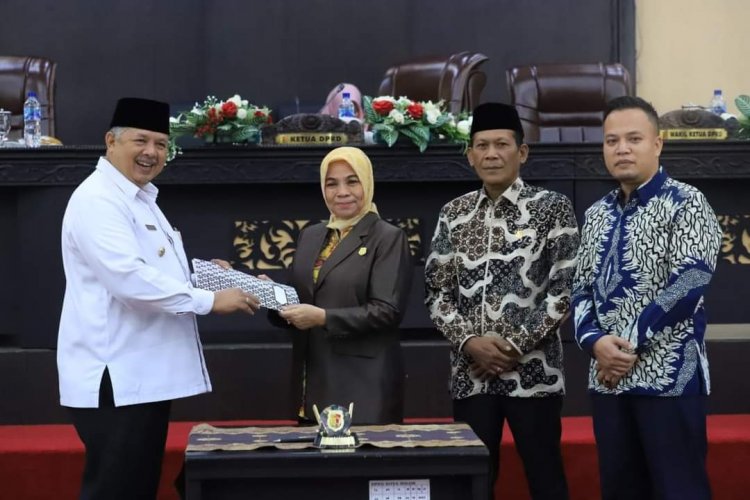 DPRD Kota Solok Solok Tetapkan Tiga Ranperda Menjadi Perda
