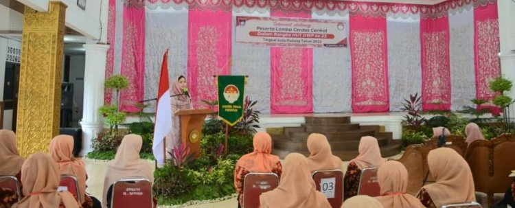 DWP Kota Padang Gelar Lomba Cerdas Cermat HUT DWP ke-23