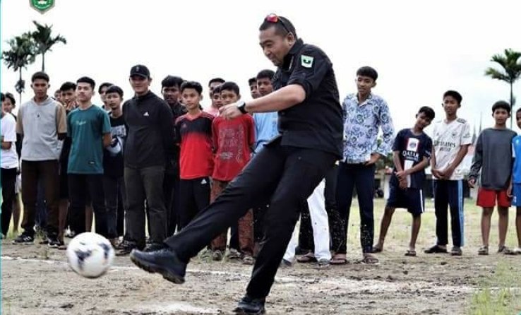 Wagub Audy Joinaldy Buka Turnamen Sepak Bola Danyon B Cup I 
