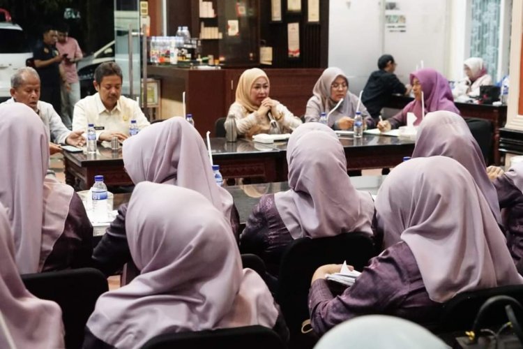 Bupati Tanah Datar Minta TP PKK Lebih Berinovasi Dan Punya Terobosan Baru