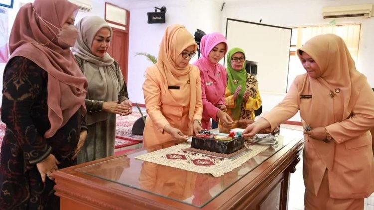 Peringatan HUT Dharma Wanita Persatuan Ke 23 Meriah Di Tanah Datar 
