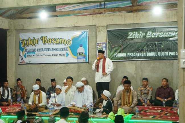 Zikir Bersama Ponpes Darul Ulum Padang Magek, Richi Sampaikan Apresiasi