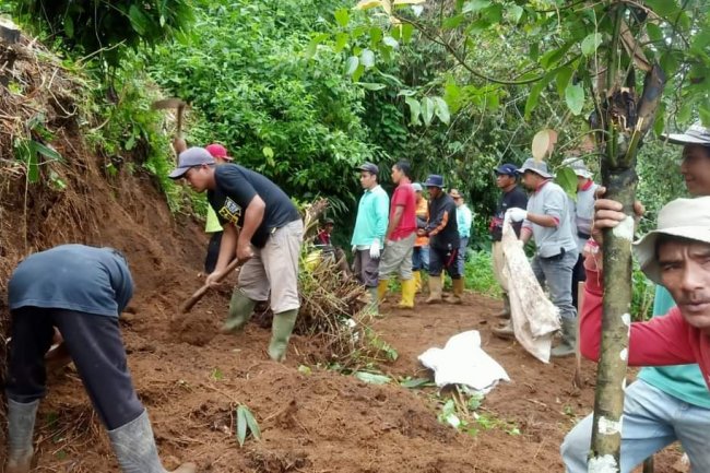 P3A Silba Bersihkan Saluran Irigasi Kelok Silaturahmi Silat 