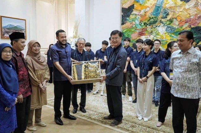 Di Jamu Wali Kota Rombongan Seoul Technical High School Korsel Sampai Di Padang Panjang 