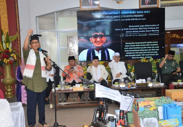 Tutup Tahun 2022 Wako Hendri Septa Gelar Muhasabah Bersama Warga Padang