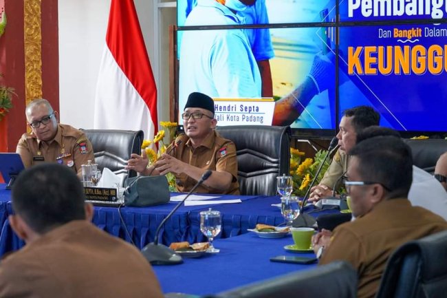 1000 Mahasiswa Universitas Baiturrahmah Ikuti  Program University Social Responsibility