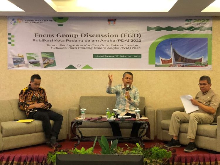  BPS Padang Adakan FGD Jelang Publikasi Kota Padang  Dalam Angka