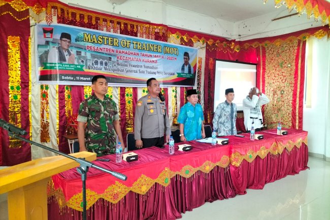 Sambut Bulan Puasa, Camat Kuranji Yandra Buka Pelatihan Instruktur Pesantren Ramadhan 1444 H