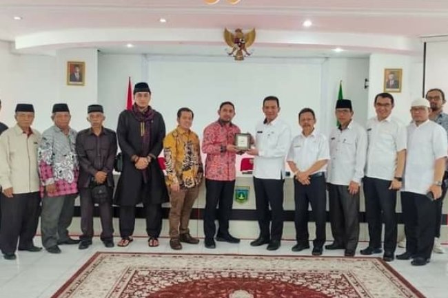Tim DPR RI Bahas RUU Tentang Padang Panjang 