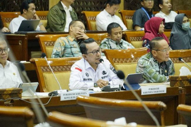 DPR RI Undang Bupati Tanah Datar Dan Mentawai RDP Panja RUU Kepariwisataan 