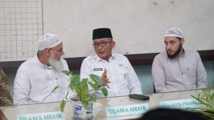 Dua Syeikh Madinah Dengarkan Kemampuan Hafalan Alquran Siswa di Padang 