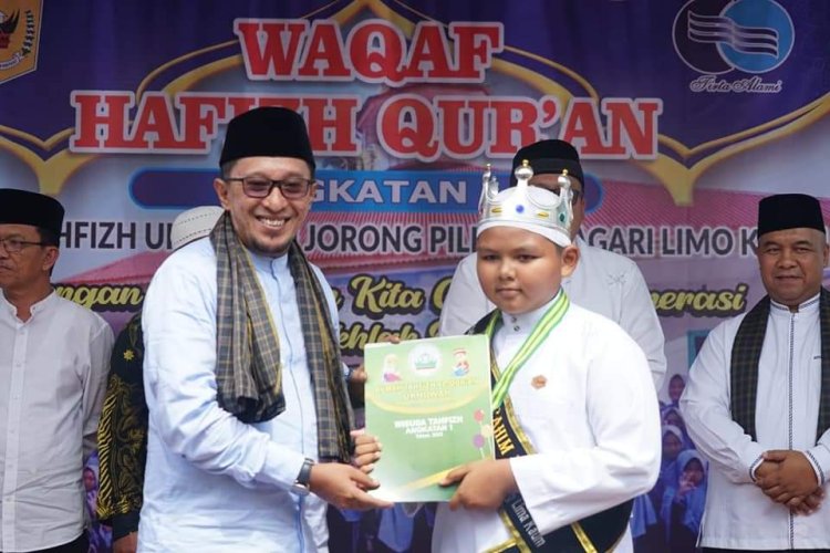 Rumah Tahfizh Ukhuwah Jorong Pilang Adakan Wakaf Qur'an