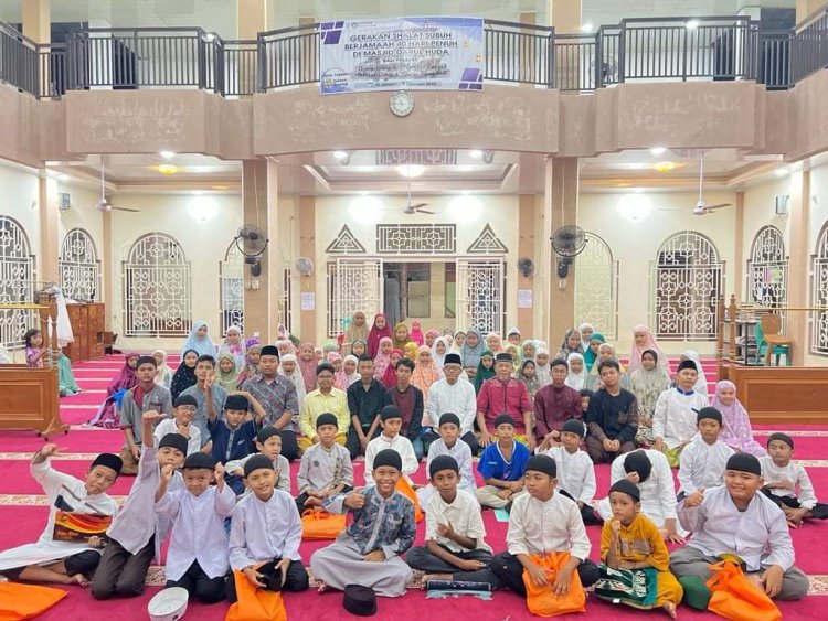 Masjid Darul Huda Nanggalo Gerakan Salat Subuh dan Isya Berjamaah, Ajarkan Anak Cinta Masjid
