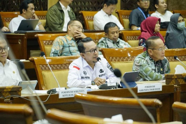 DPR RI Undang Bupati Tanah Datar Dan Mentawai RDP Panja RUU Kepariwisataan 