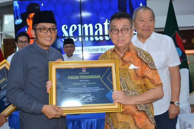 Pemko Padang Terima Hibah Tanah Kantor Lurah Kampung Pondok