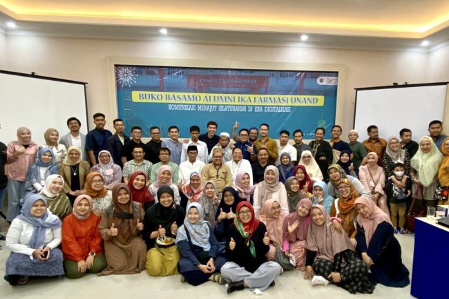 Pererat Silaturahmi, IKA Farmasi Unand Gelar Buka Puasa Bersama Alumni