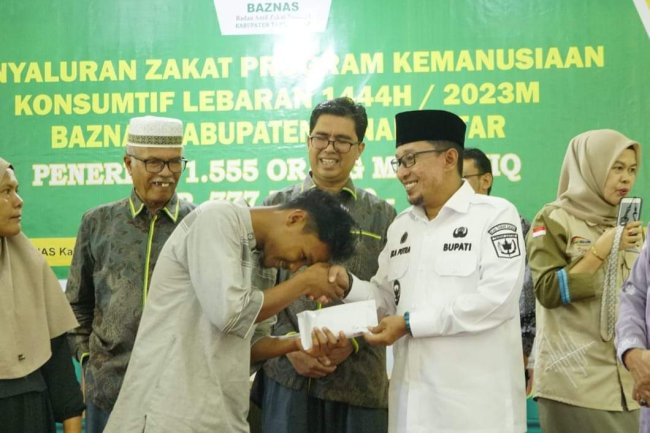 Baznas Tanah Datar Bagikan Zakat Konsumtif Bagi 1.555 Mustahiq 