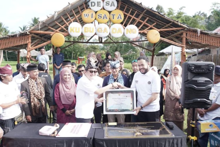 ADWI 2013 Menparekraf Kunjungi Desa Wisata Kubu Gadang 