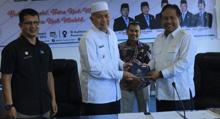 Pemkab Pasbar Terima Hibah Barang Milik Negara dari Kementerian PUPR 