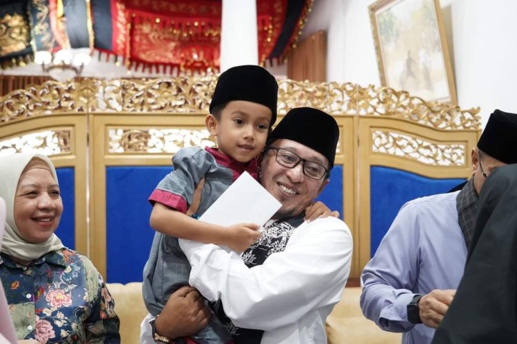Bupati Eka Putra: Menyantuni Anak Yatim Tanggung Jawab Bersama