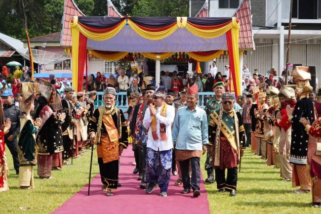 Seribu Jamba Di Nagari Minangkabau Baralek Gadang